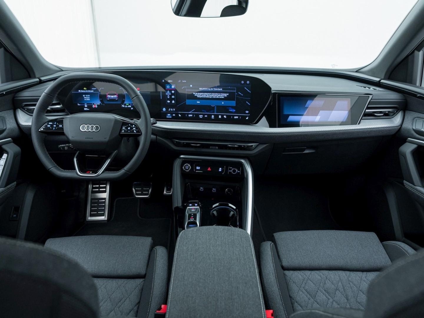 Bild über Audi Q5 SUV TDI quattro 150 kW S tronic - für weitere Informationen kontaktieren Sie den Audi Partner