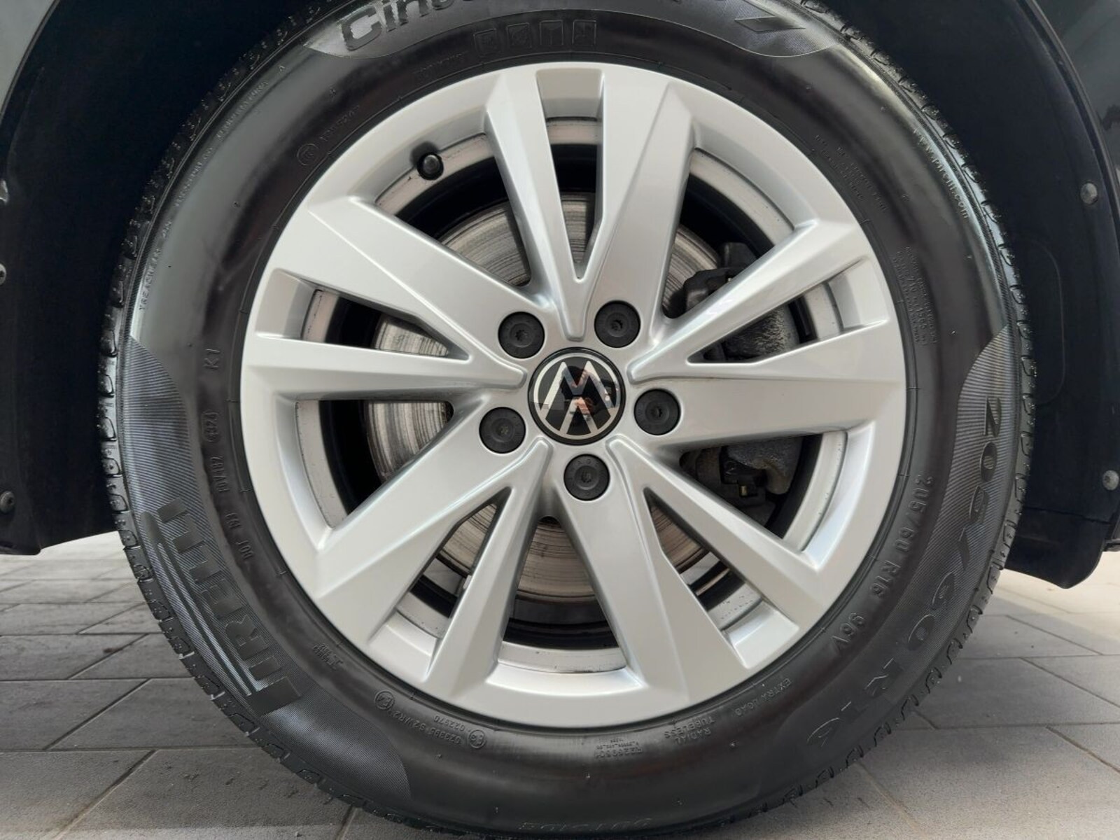 Volkswagen Touran – Bild 7