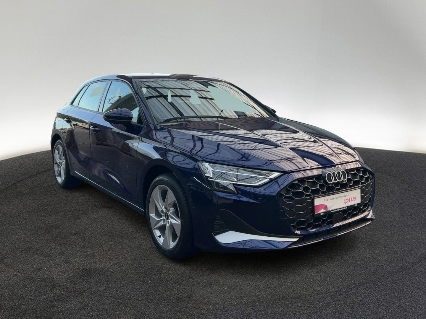 Bild über Audi A3 Sportback TFSI 110 kW S tronic - für weitere Informationen kontaktieren Sie den Audi Partner
