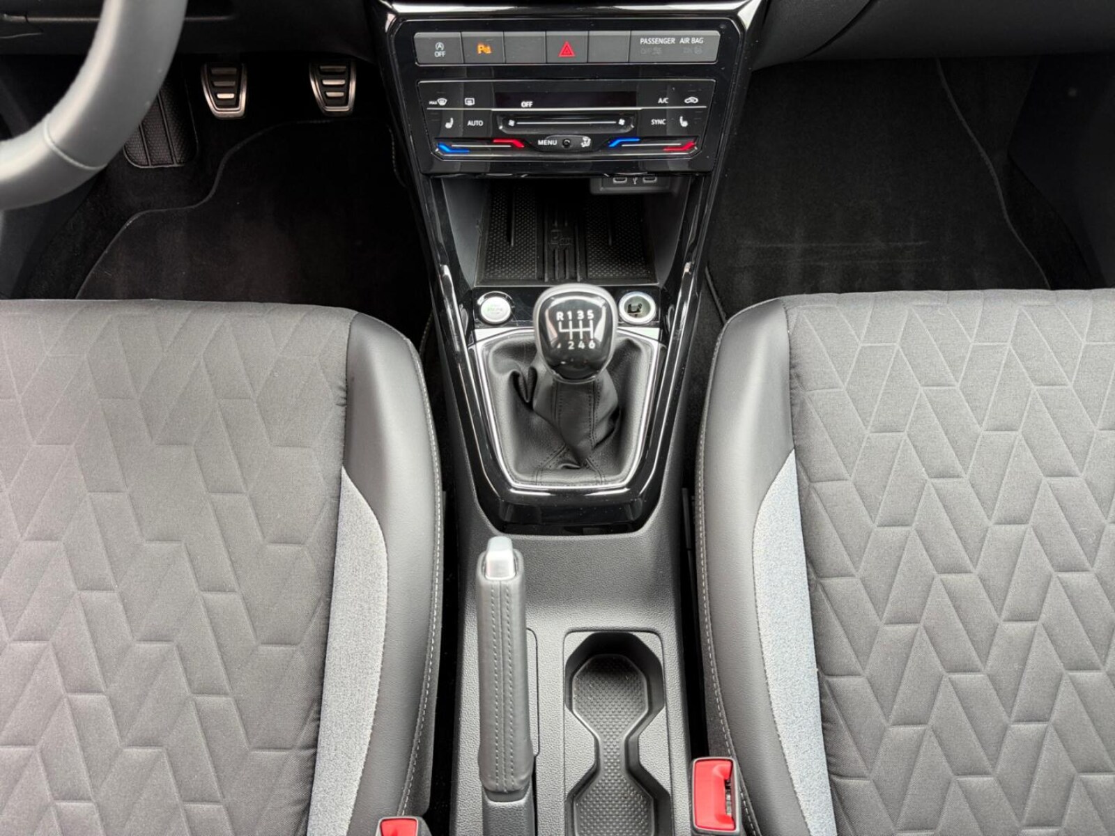 Volkswagen T-Cross – Bild 8