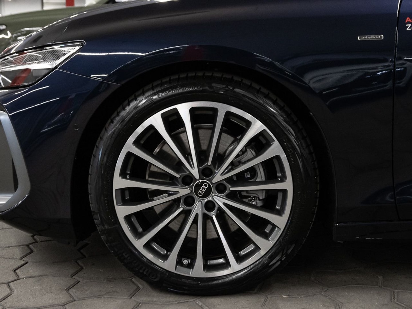 Bild über Audi A6 Avant e-hybrid e-hybrid quattro 220 kW S tronic - für weitere Informationen kontaktieren Sie den Audi Partner