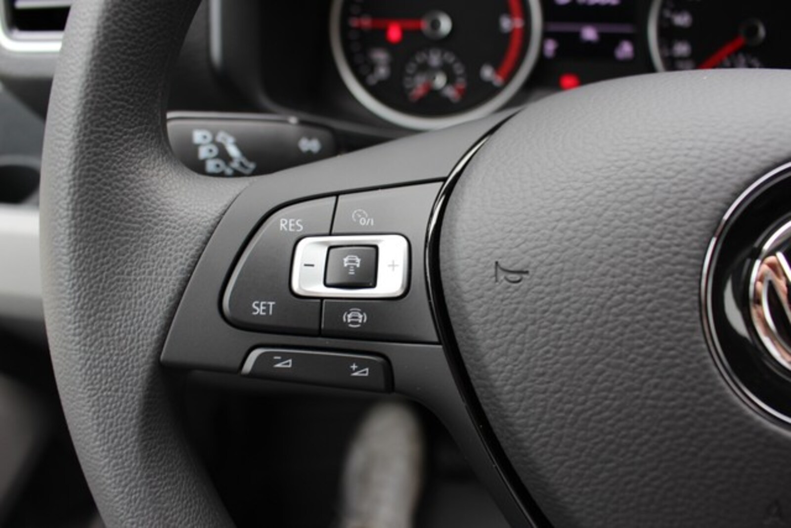 Volkswagen Crafter Kasten mittlerer Radstand – Bild 10