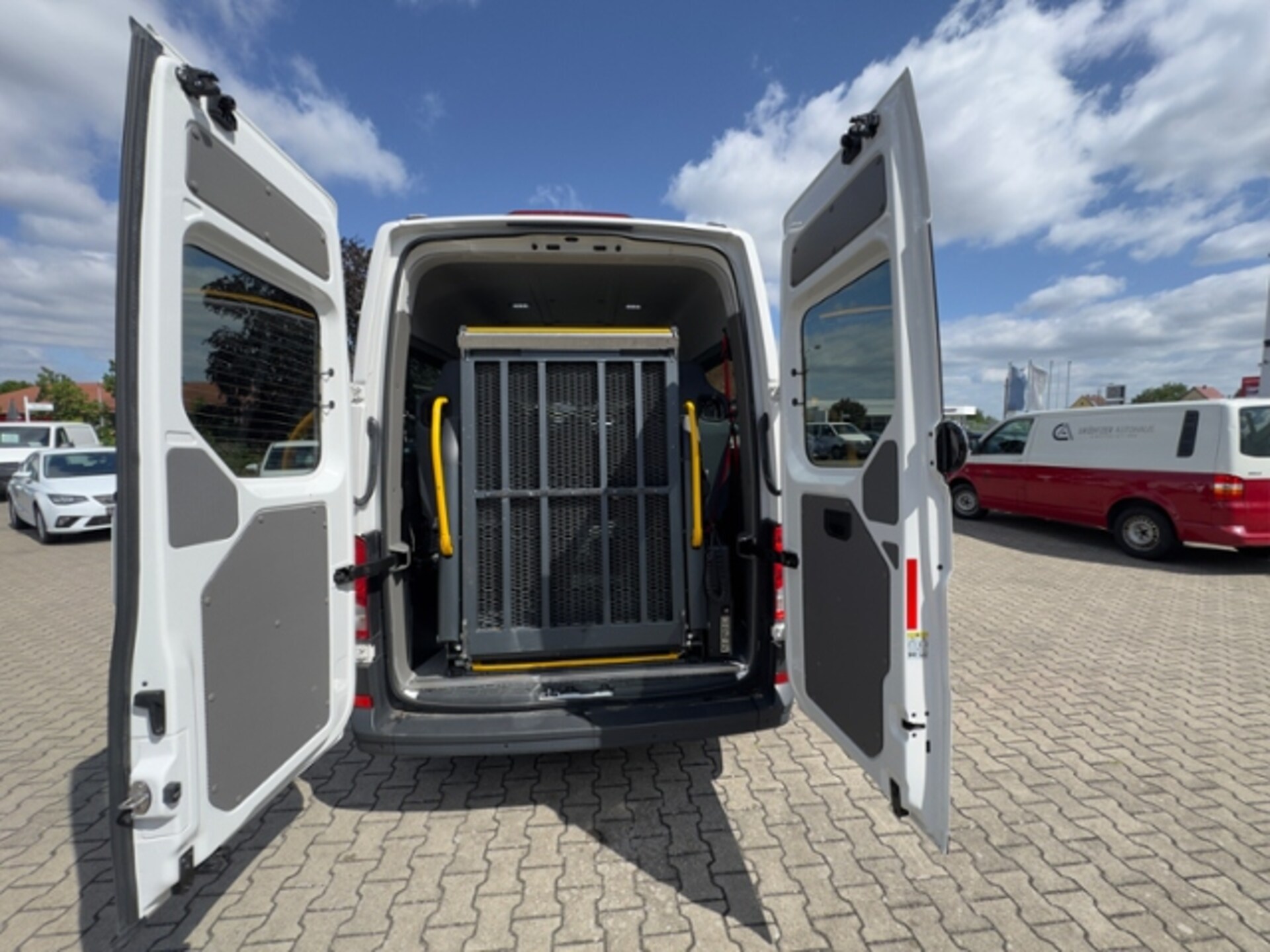 Volkswagen Crafter Kasten mittlerer Radstand