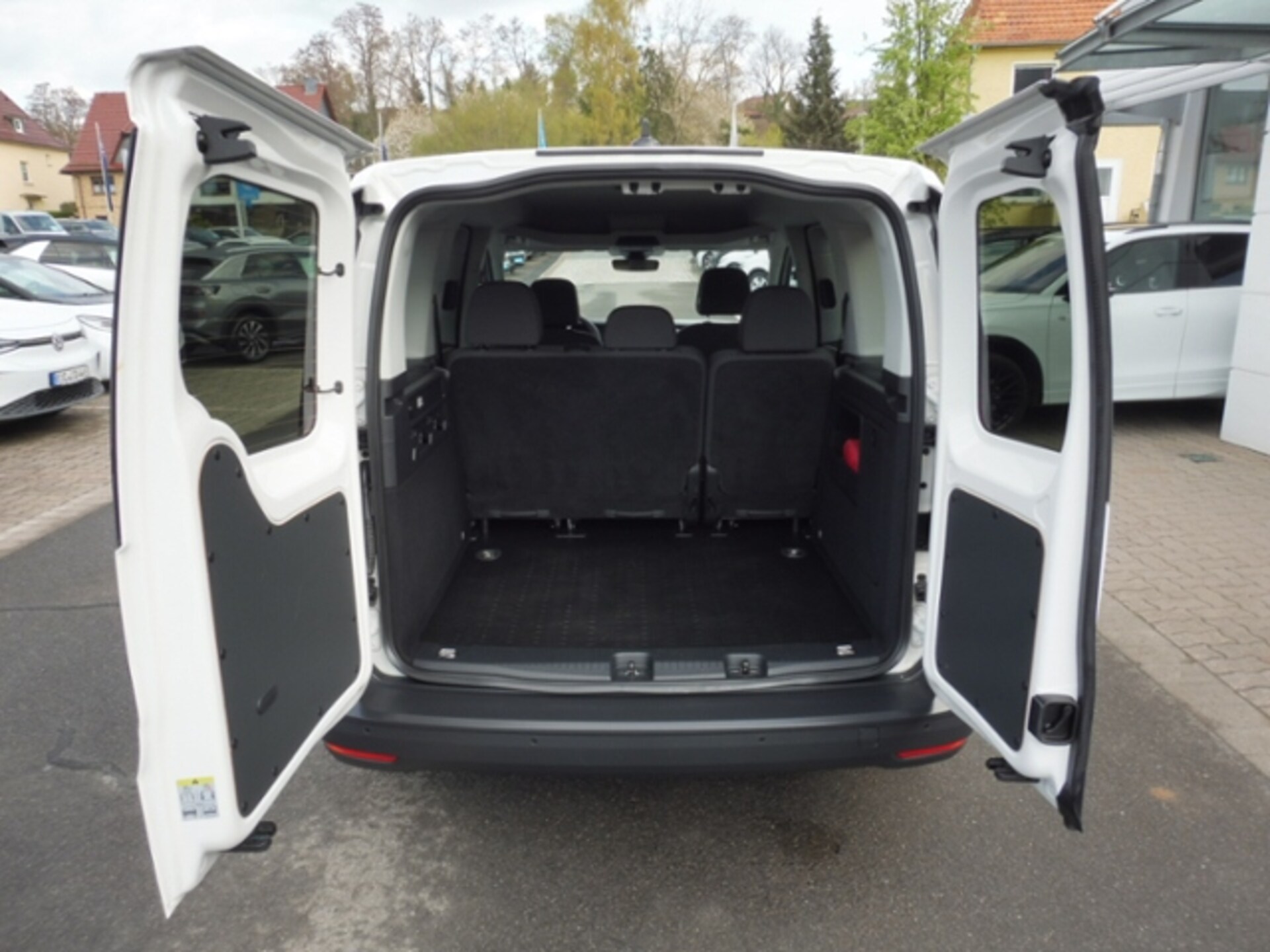 Volkswagen Caddy Basis-Modell