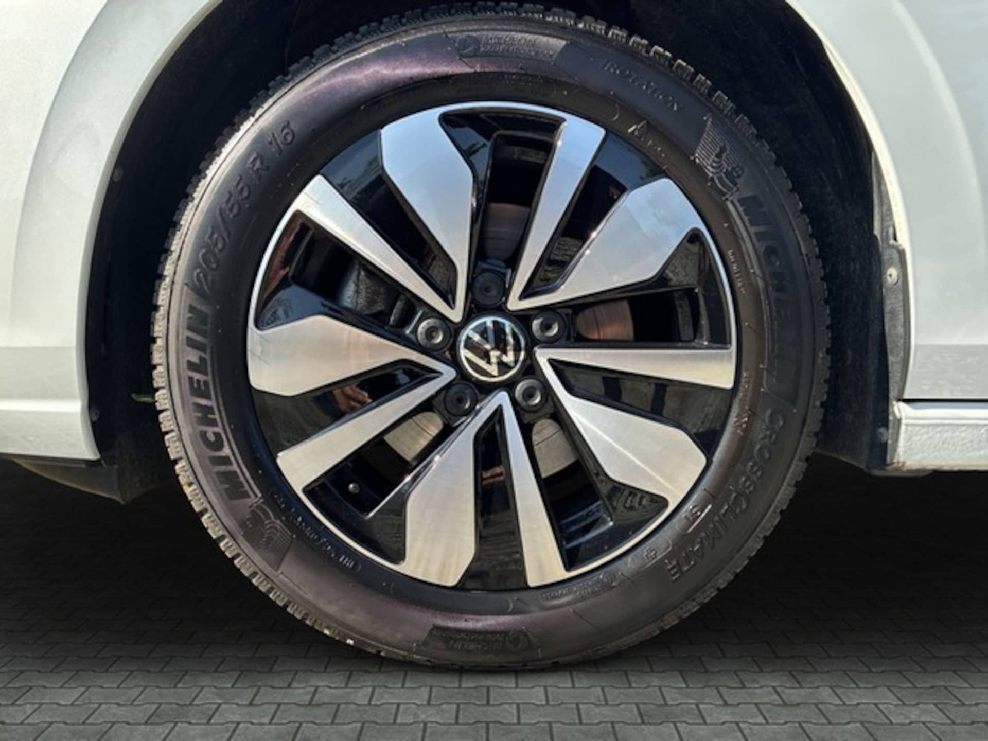 Volkswagen Golf Life
