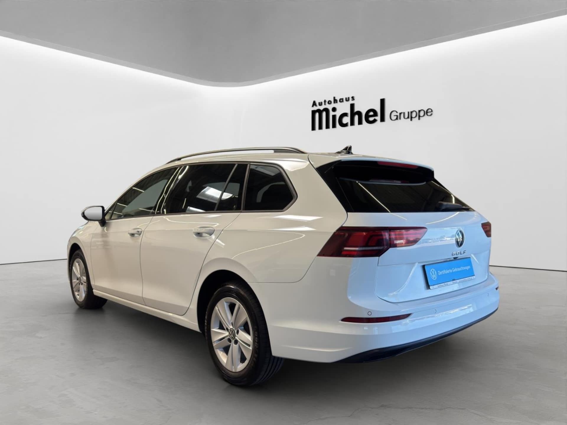 Volkswagen Golf Variant Life
