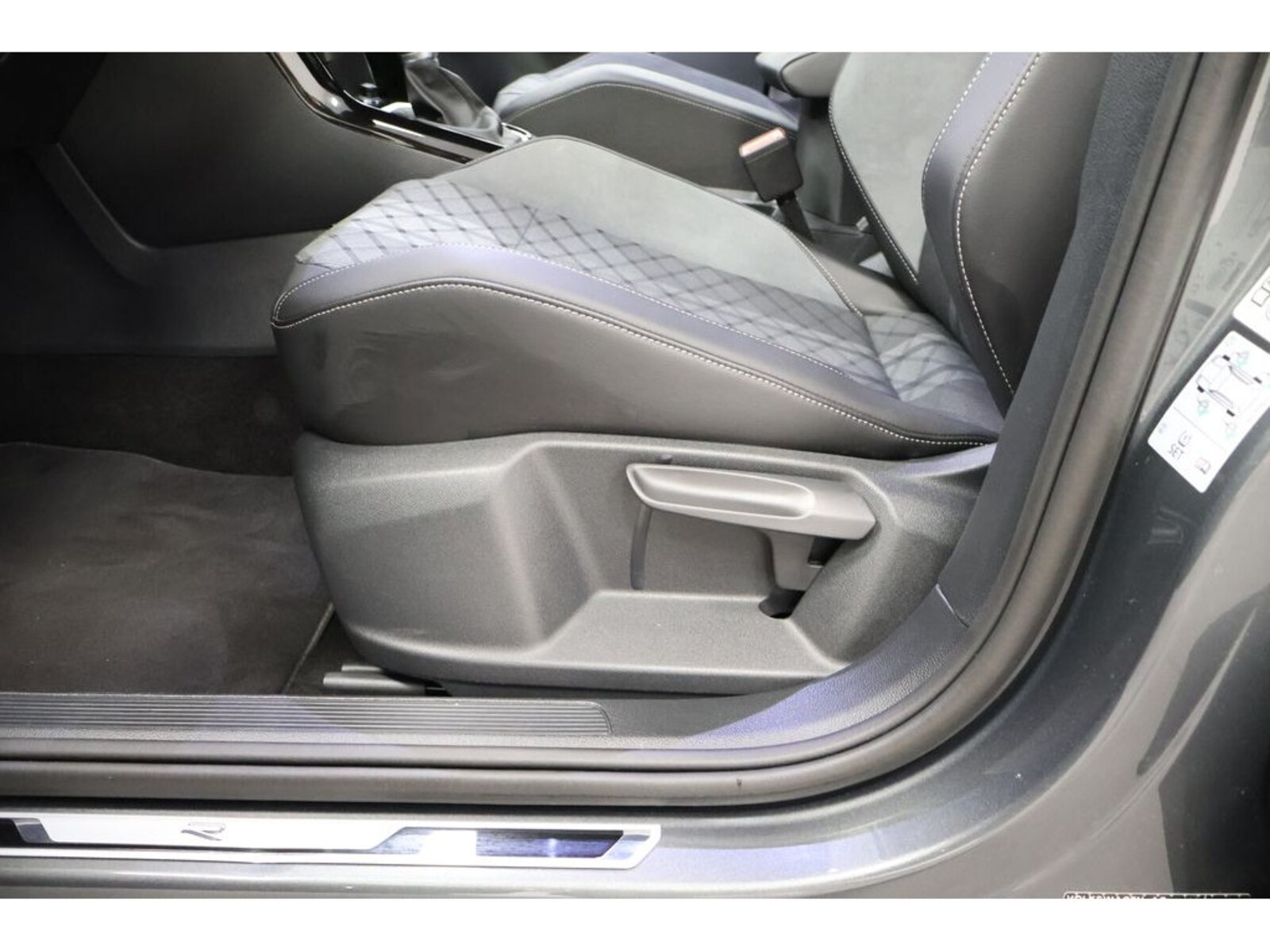 Volkswagen T-Roc – Bild 22