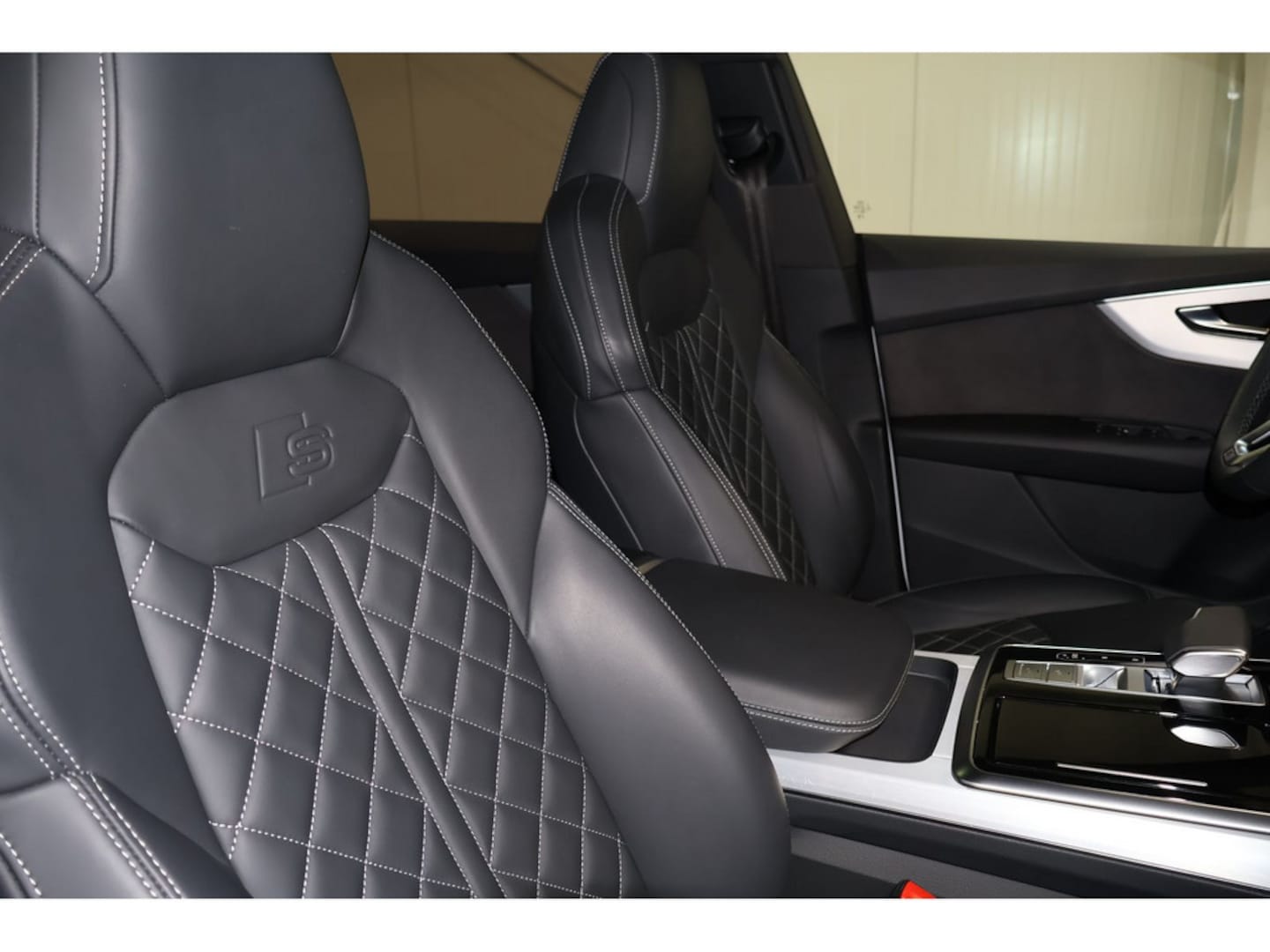 Bild über Audi Q8 SUV 50 TDI quattro tiptronic - für weitere Informationen kontaktieren Sie den Audi Partner