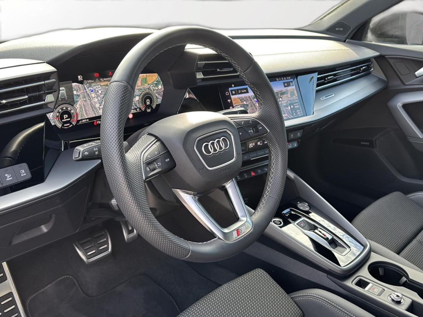 Bild über Audi A3 Sportback S line 35 TFSI S tronic - für weitere Informationen kontaktieren Sie den Audi Partner