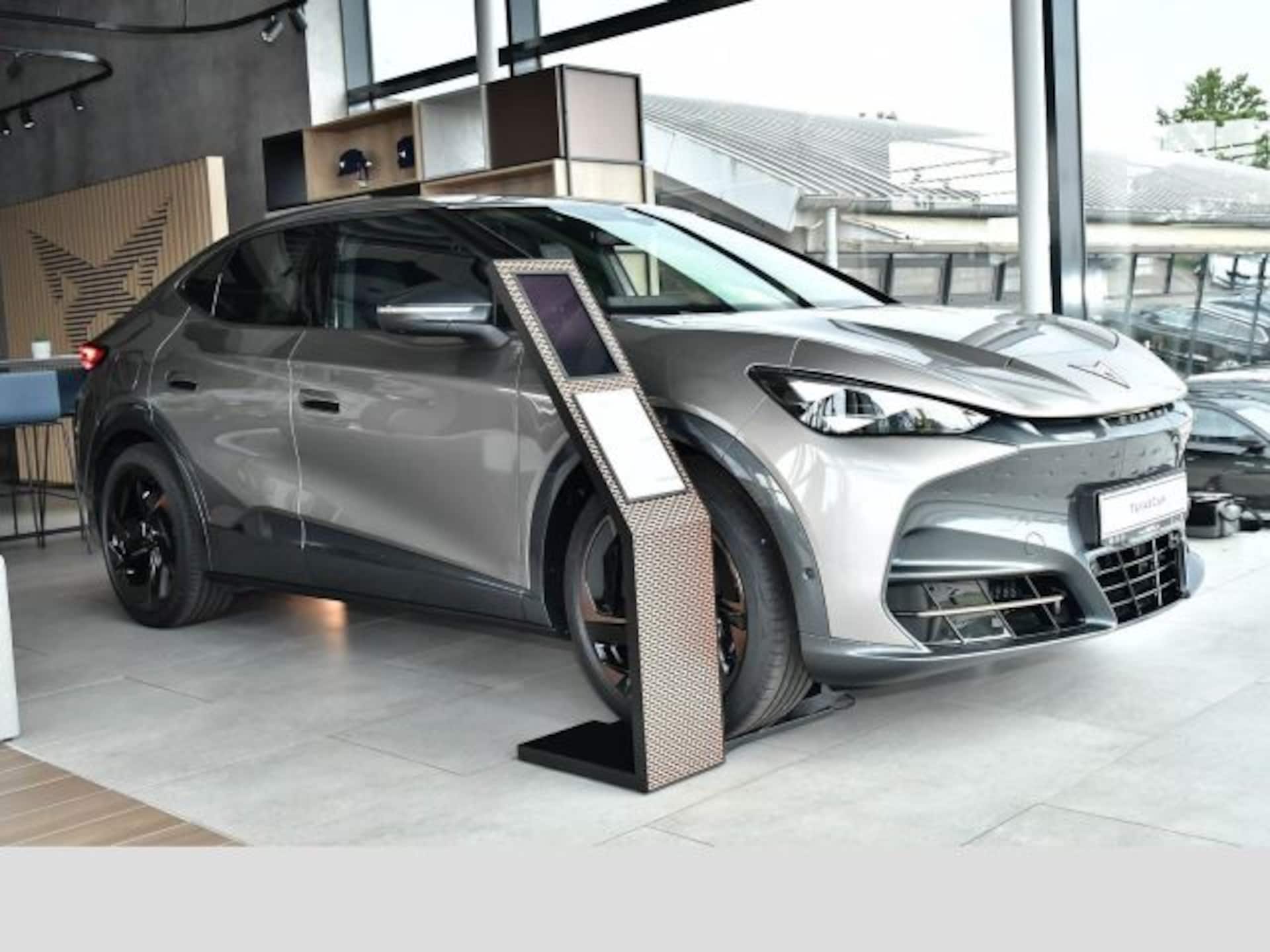 CUPRA Tavascan VZ