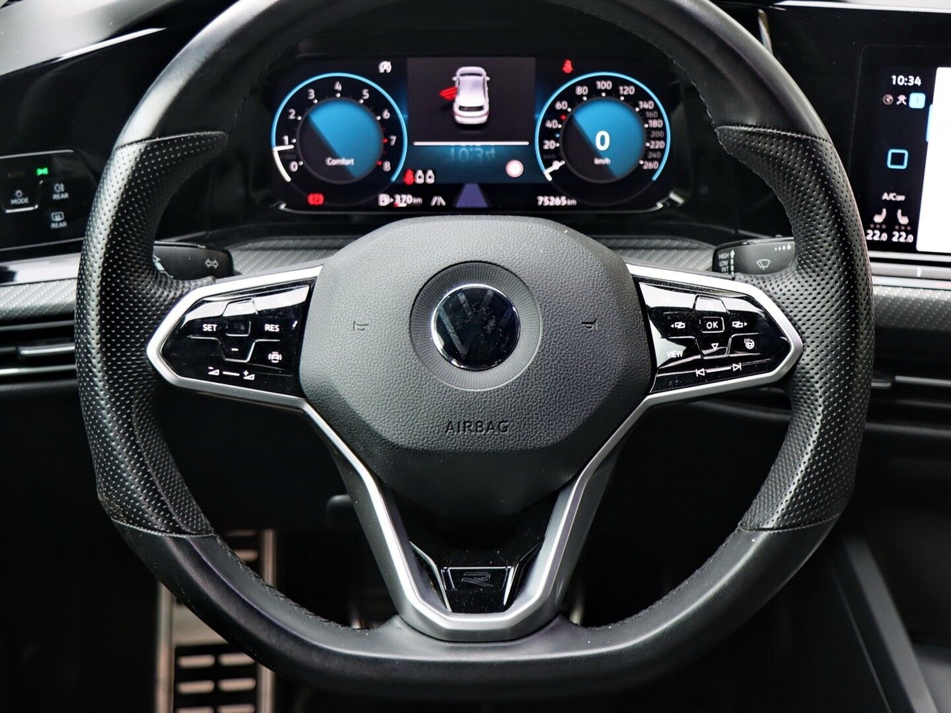 Volkswagen Golf R-Line