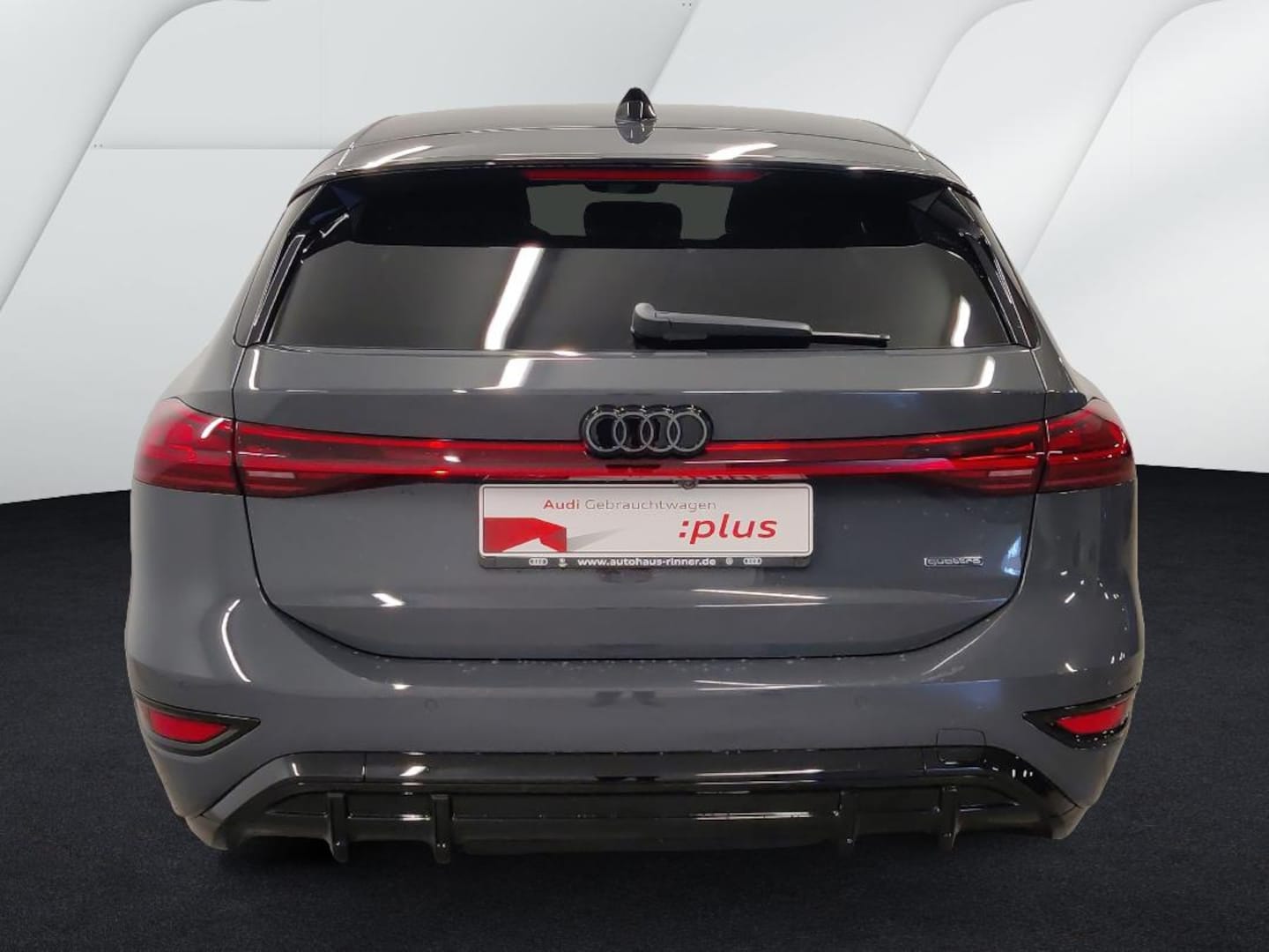 Bild über Audi A6 Avant e-tron S line business e-tron quattro 315 kW - für weitere Informationen kontaktieren Sie den Audi Partner