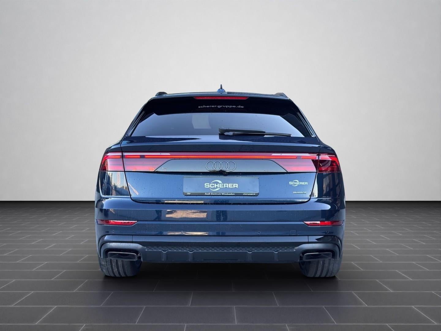 Bild über Audi Q8 SUV S line business TFSI quattro 250 kW tiptronic - für weitere Informationen kontaktieren Sie den Audi Partner