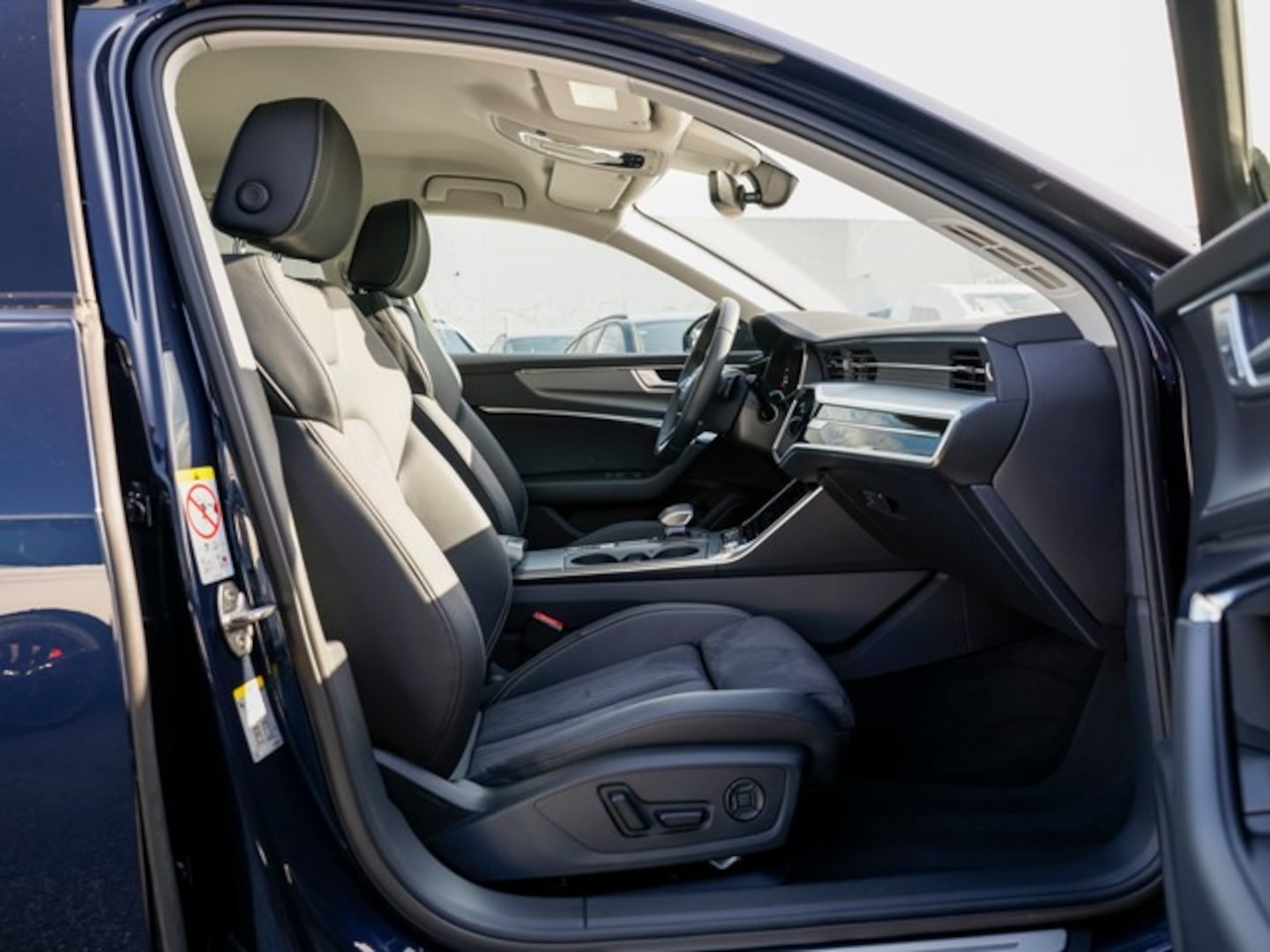Bild über Audi A6 Avant TFSI e S line 50 TFSI e quattro S tronic - für weitere Informationen kontaktieren Sie den Audi Partner