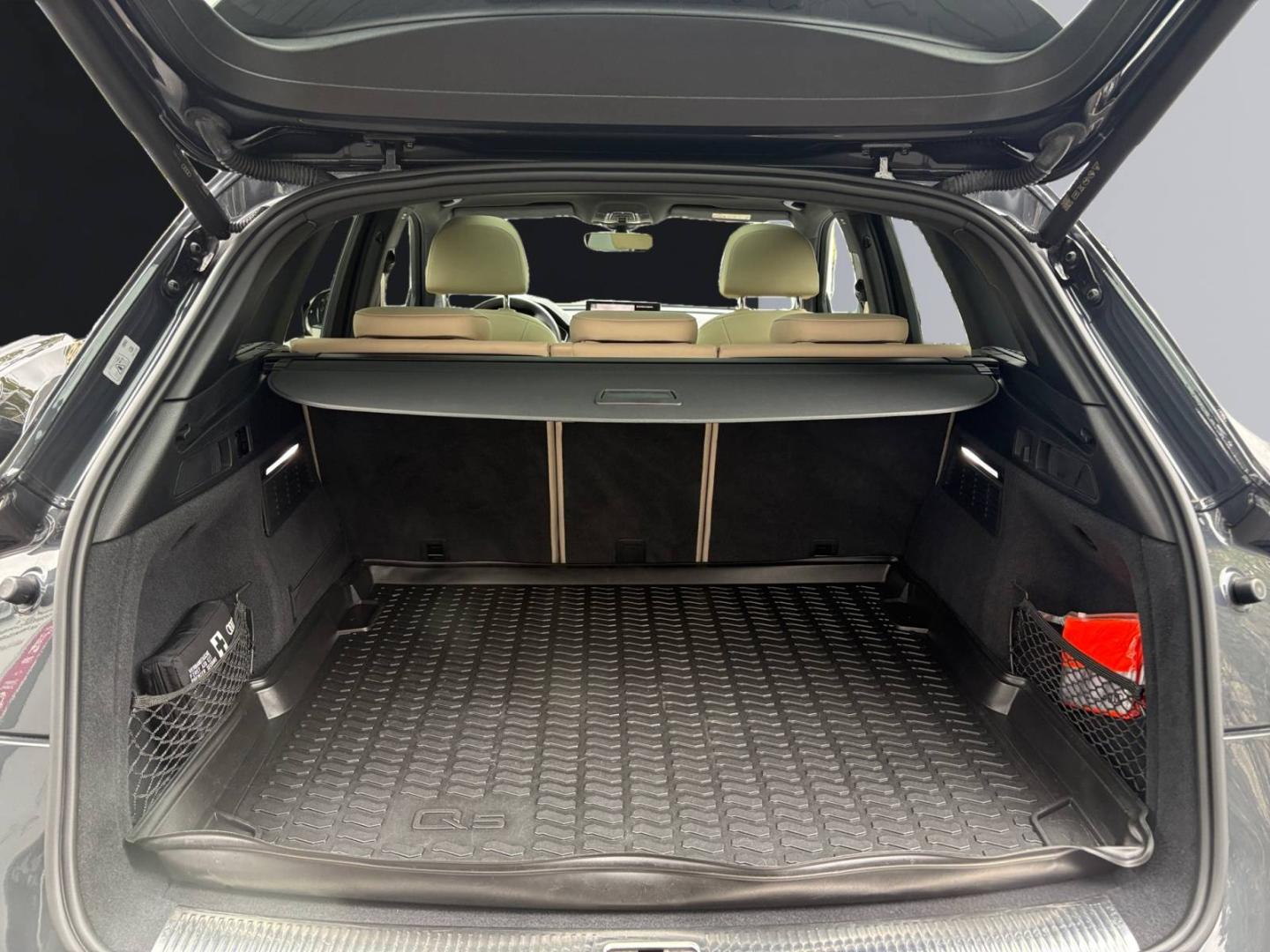 Image about Audi Q5 TFSI e Design 50 TFSI e quattro 220 kW (299 ch) S tronic