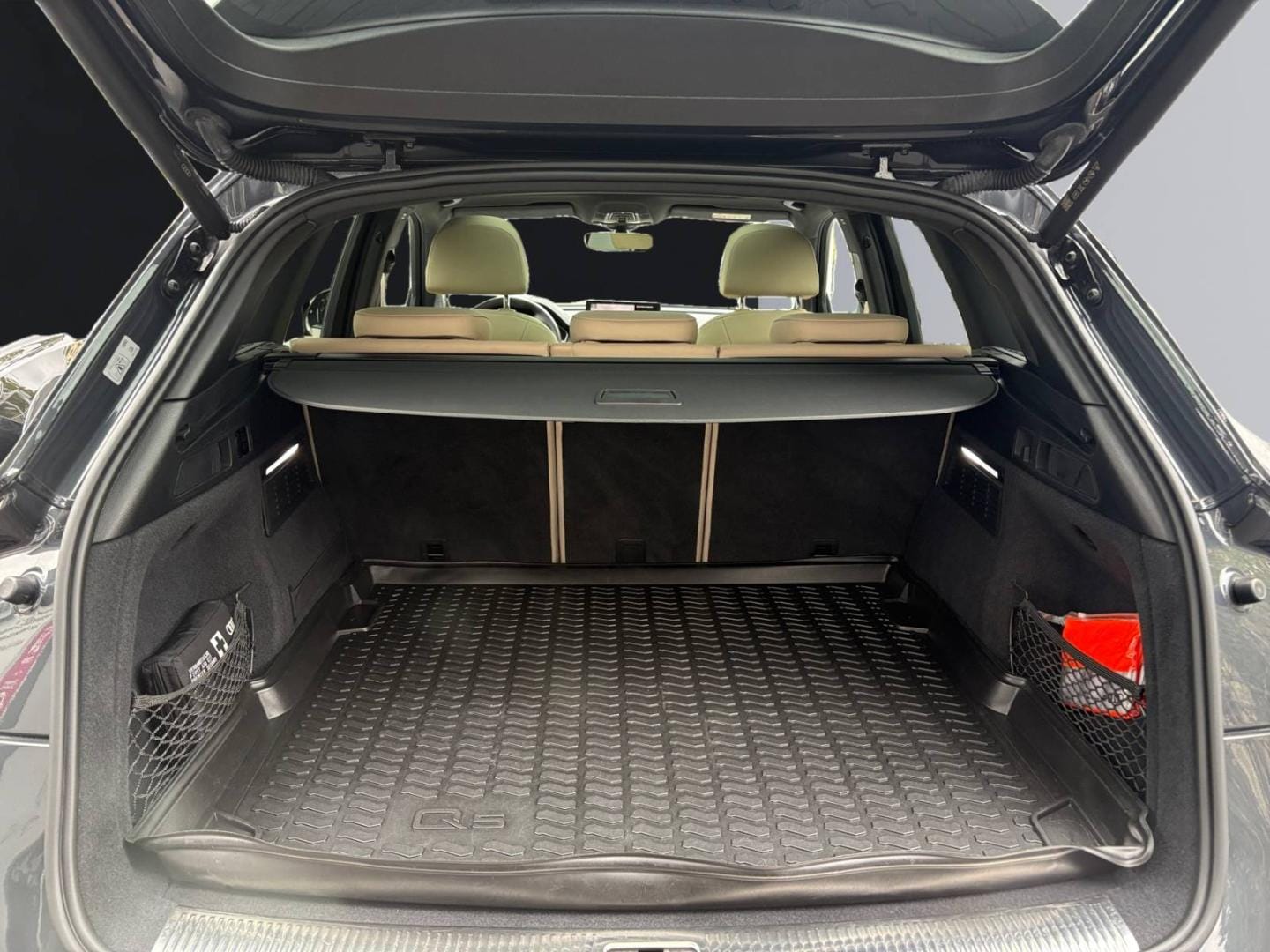 Image about Audi Q5 TFSI e Design 50 TFSI e quattro 220 kW (299 ch) S tronic