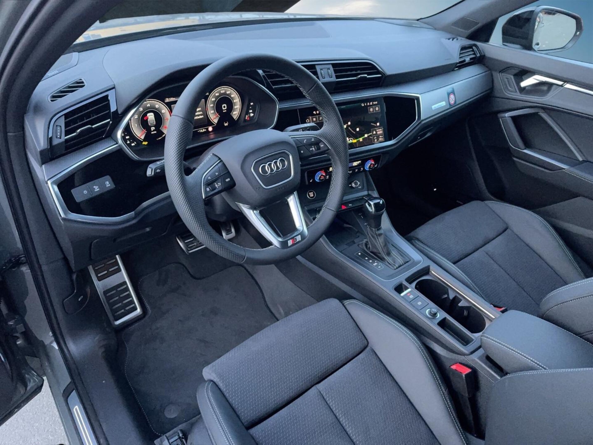 Audi Q3 Sportback S line
