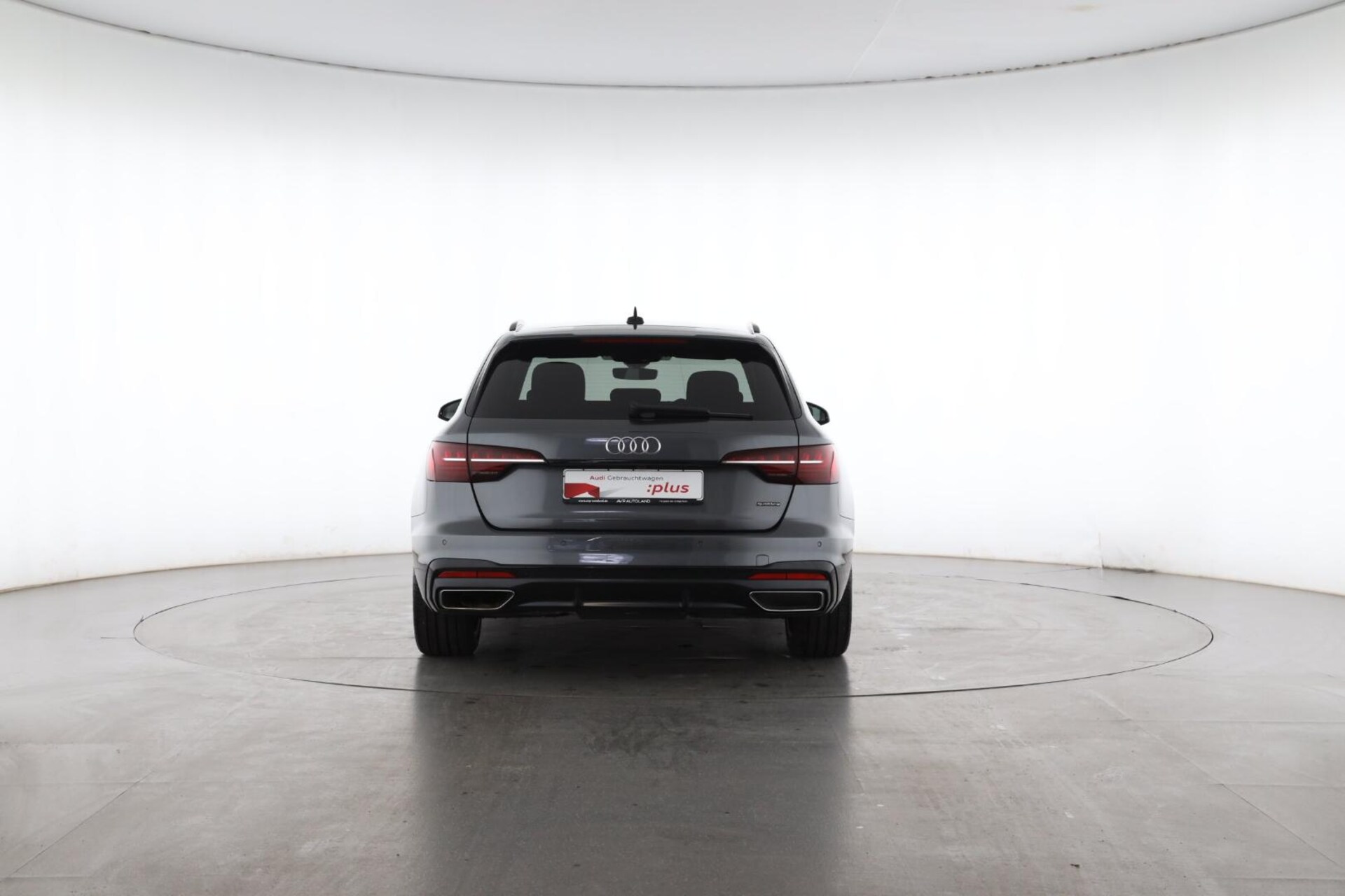 Audi A4 Avant S line