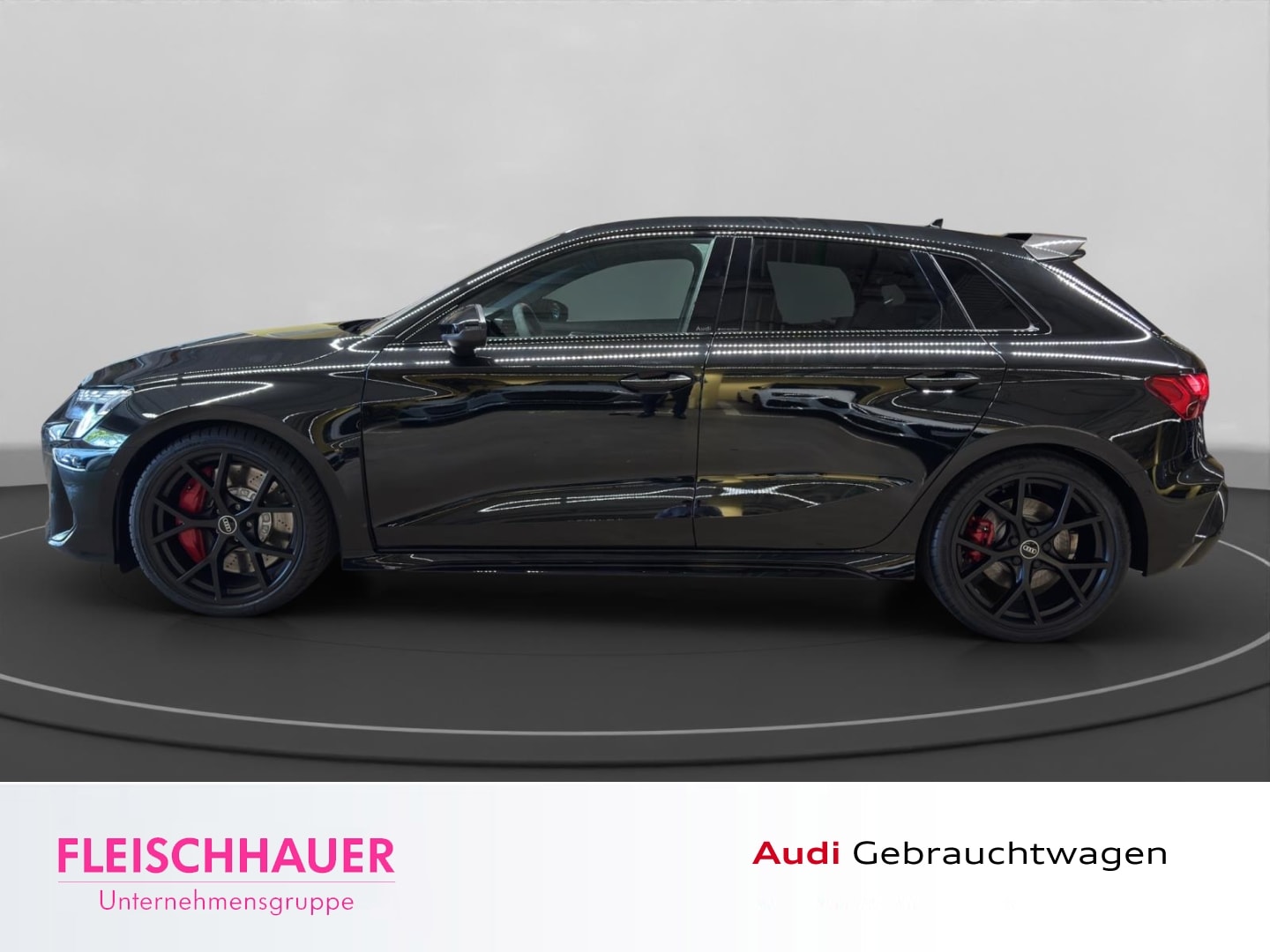 Bild über Audi RS 3 Sportback TFSI quattro 294 kW S tronic - für weitere Informationen kontaktieren Sie den Audi Partner
