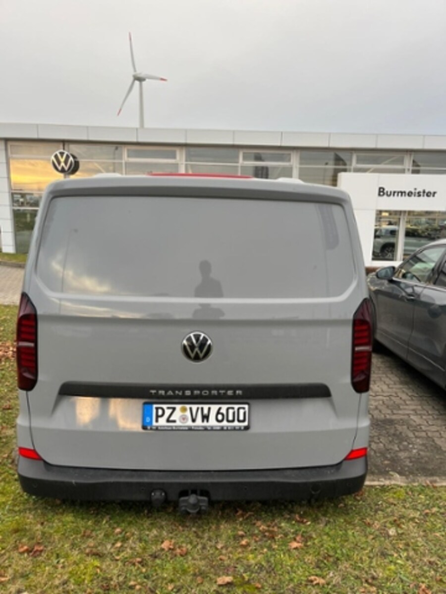 Volkswagen Transporter Kasten kurzer Radstand – Bild 6