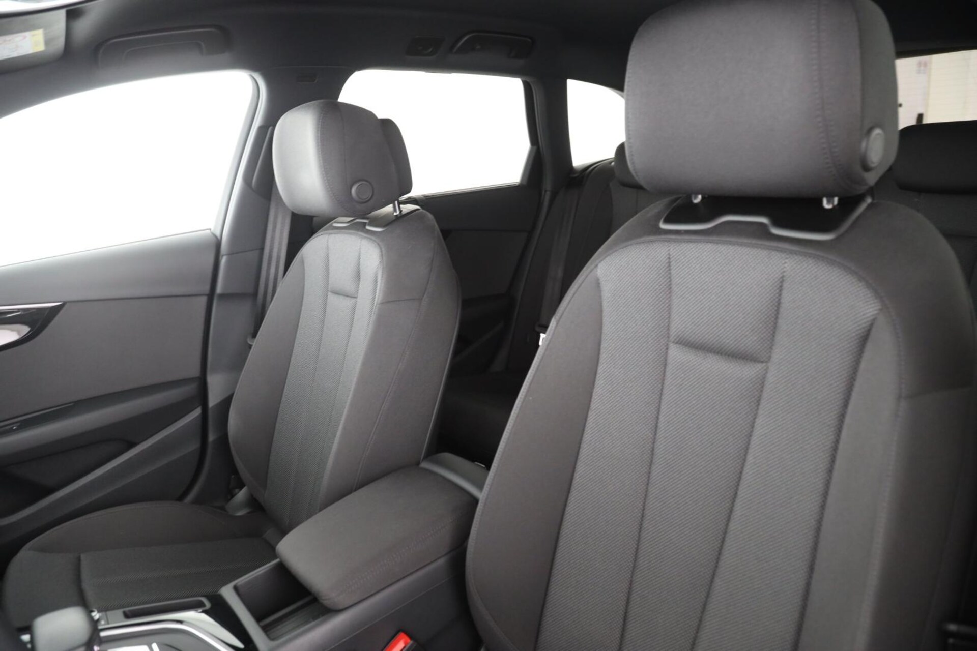 Audi A4 Avant S line