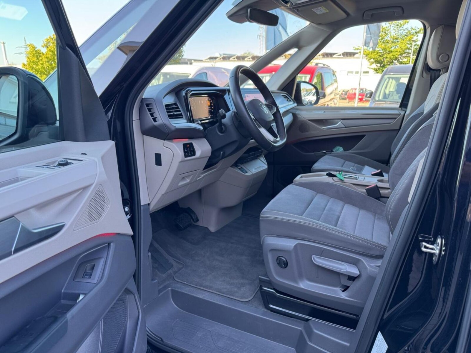 Volkswagen Multivan Langversion – Bild 6