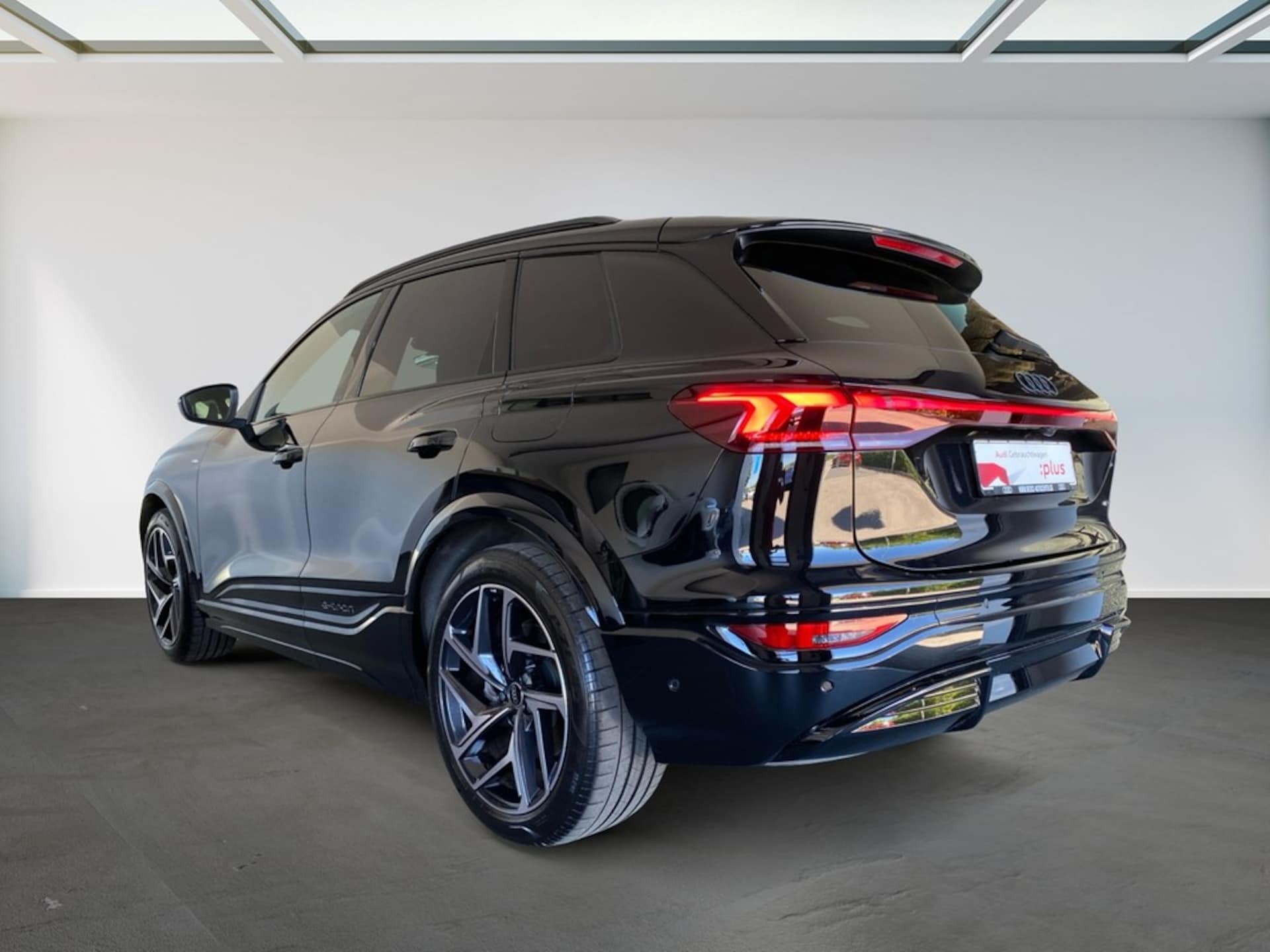 Audi Q6 SUV e-tron