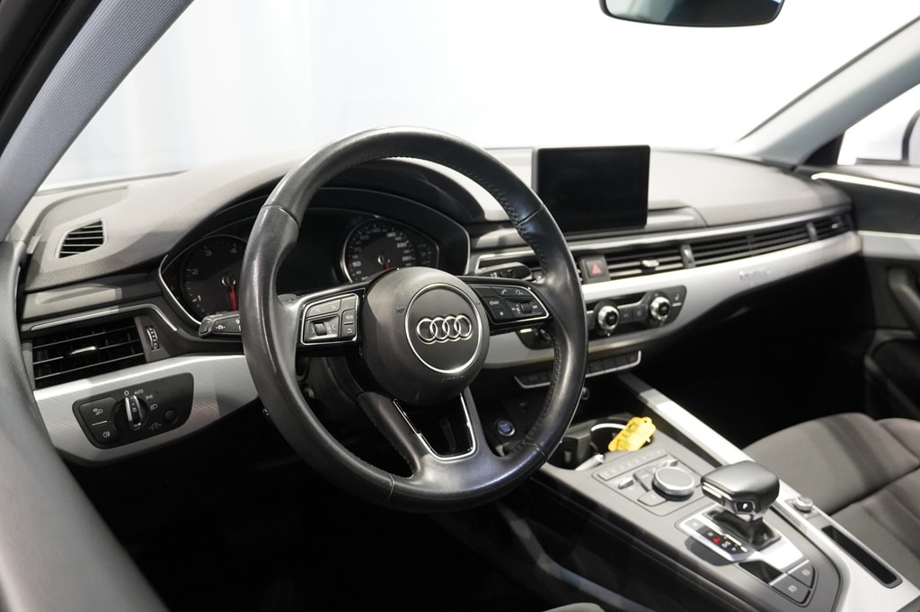 Image about Audi A4 Sedan A4 Sedan 2.0 TDI quattro Proline Sport 190 hk S tronic