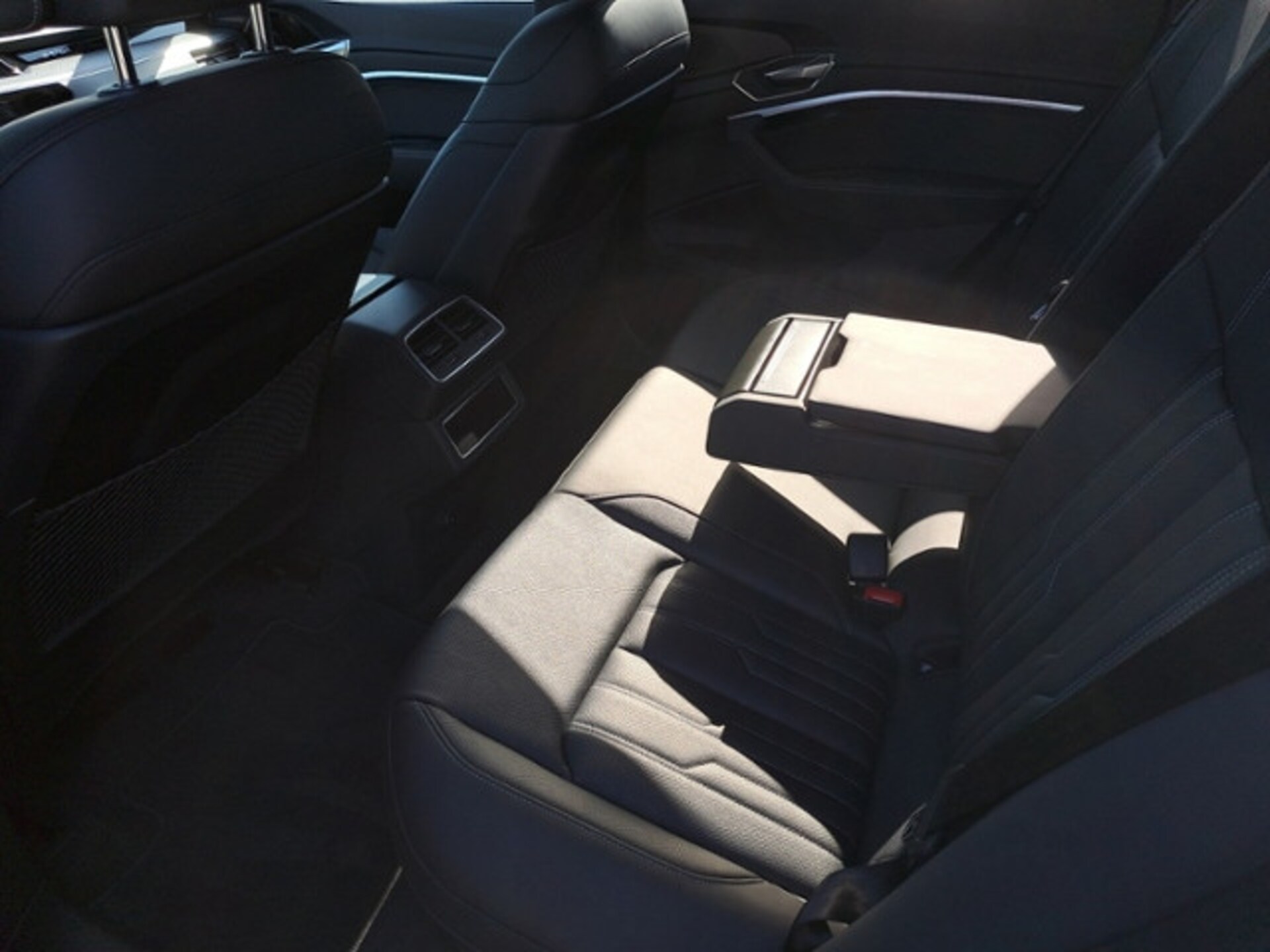 Audi Q8 e-tron S line