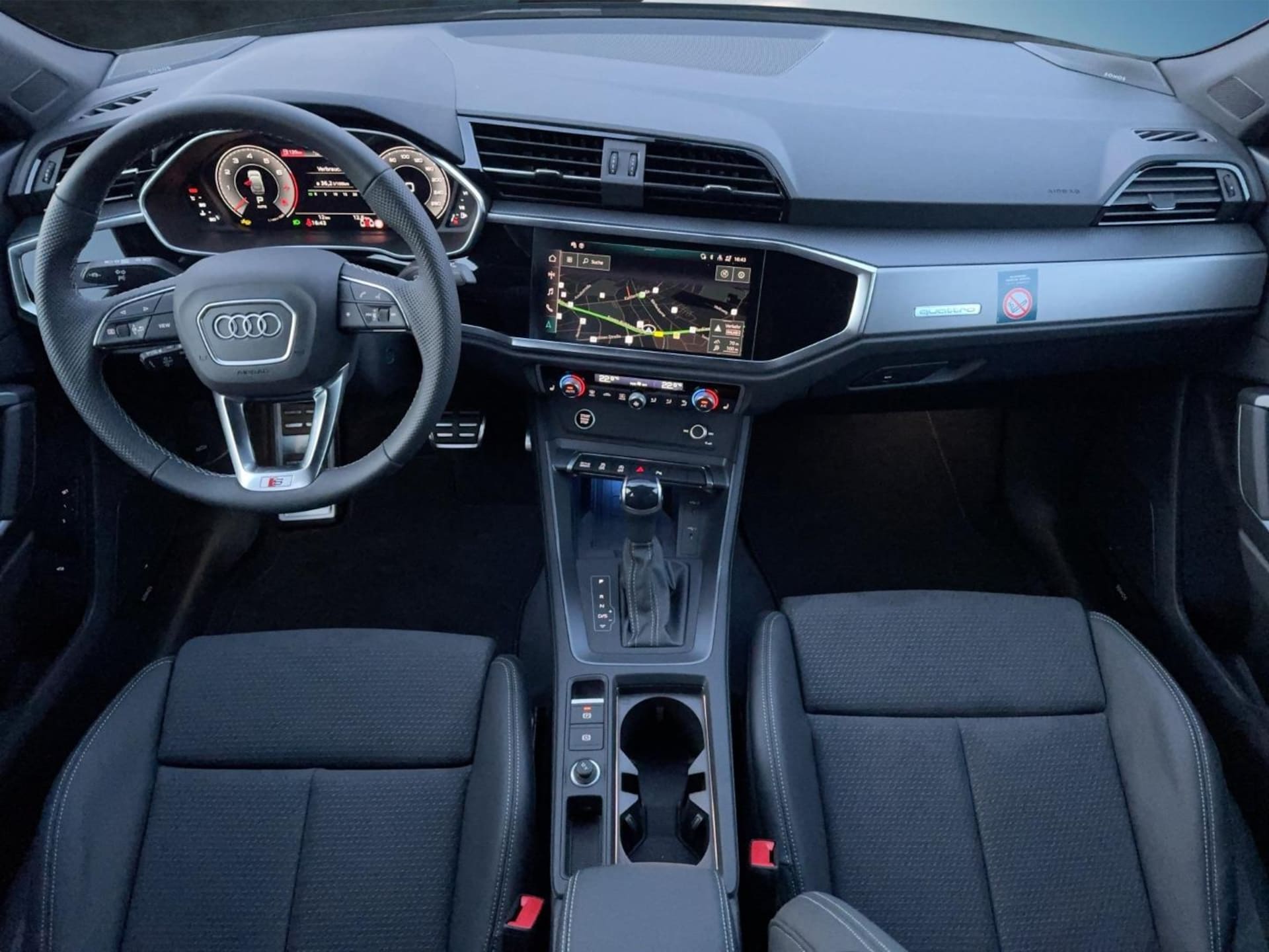 Audi Q3 Sportback S line