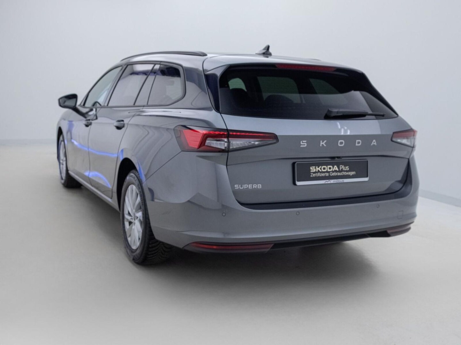 Škoda Superb Combi – Bild 7