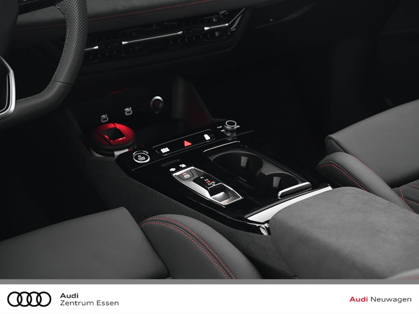 Bild über Audi Q6 SUV e-tron S line business e-tron performance 225 kW - für weitere Informationen kontaktieren Sie den Audi Partner
