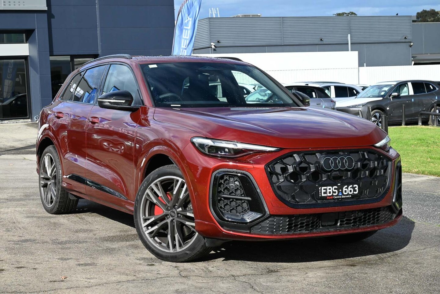Image about Audi Q5 SUV e-hybrid quattro S tronic