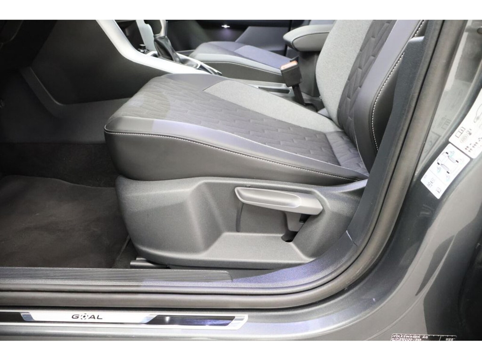 Volkswagen T-Roc – Bild 22