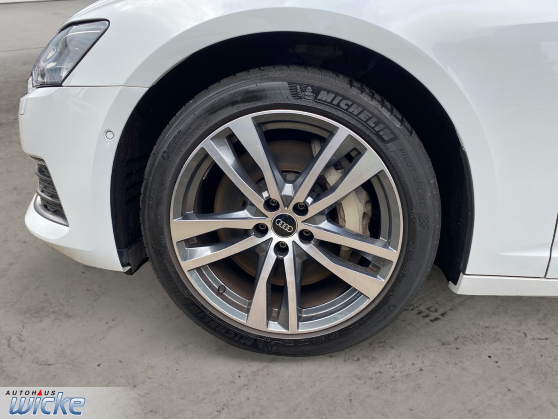 Audi A6 Avant TFSI e Design