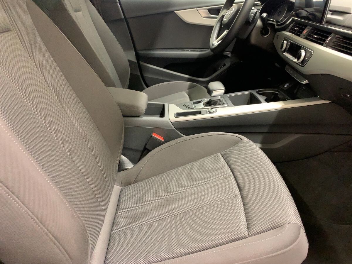 Image about Audi A4 Avant 40 TFSI S tronic
