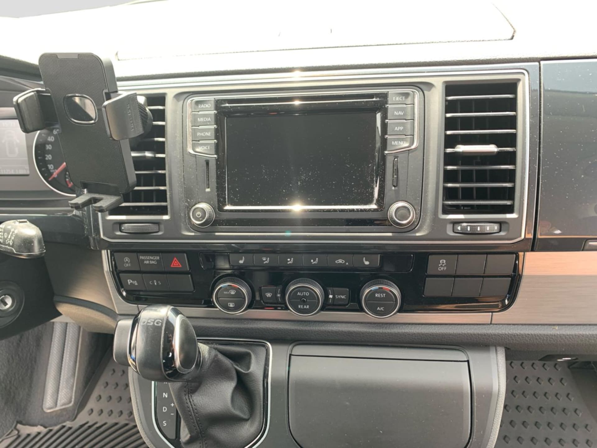Volkswagen T6 California Beach