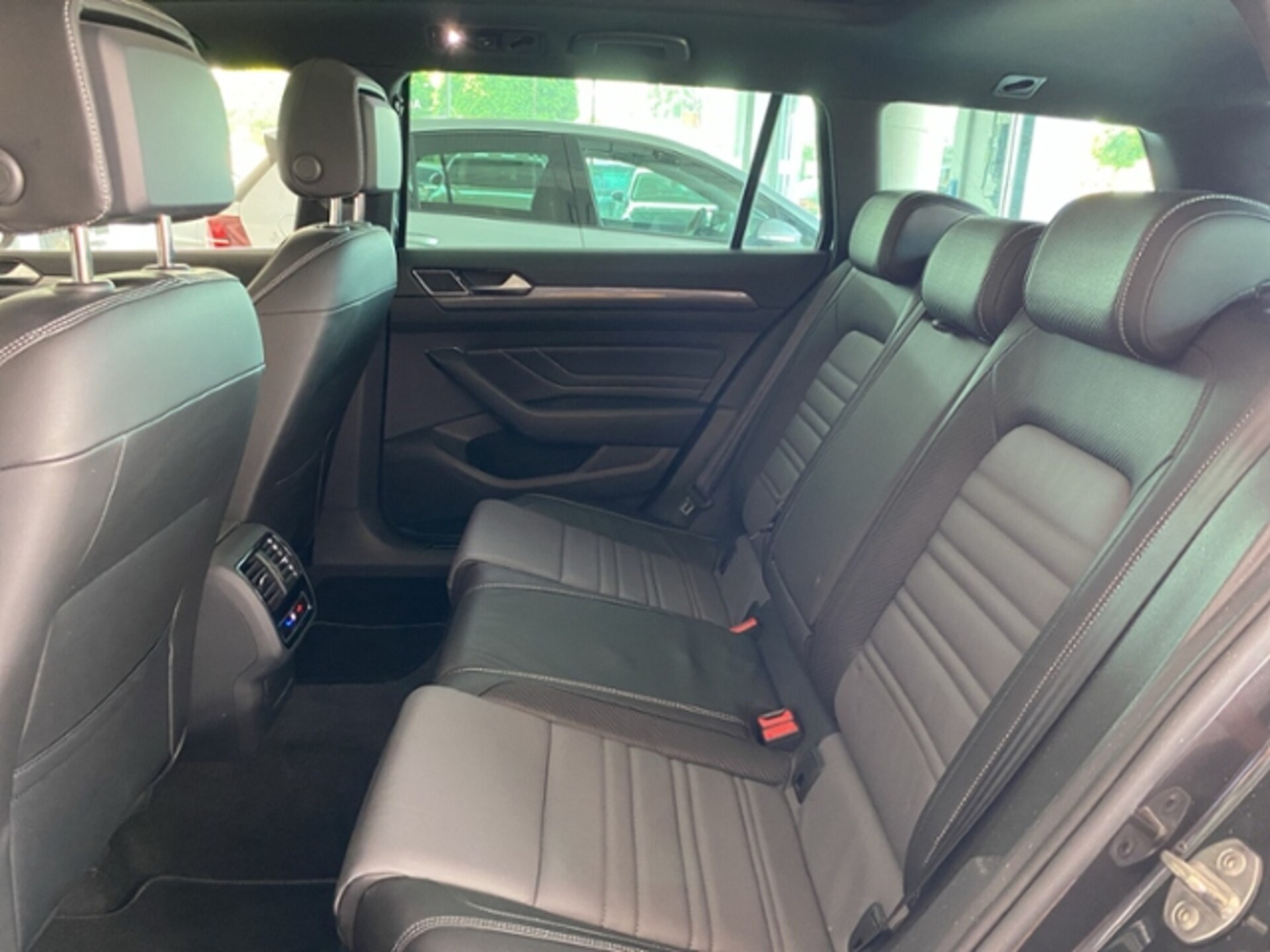 Volkswagen Passat Variant Business