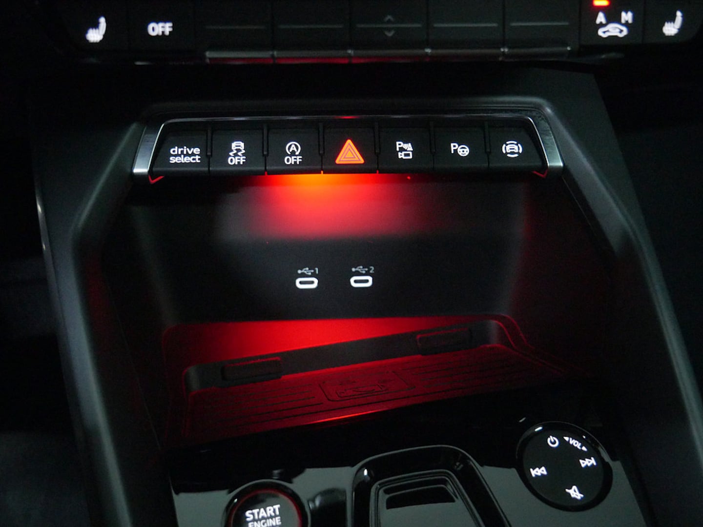 Bild über Audi S3 Sportback TFSI quattro S tronic - für weitere Informationen kontaktieren Sie den Audi Partner