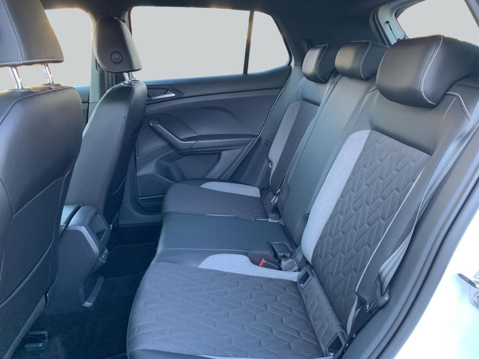 Volkswagen T-Cross – Bild 11