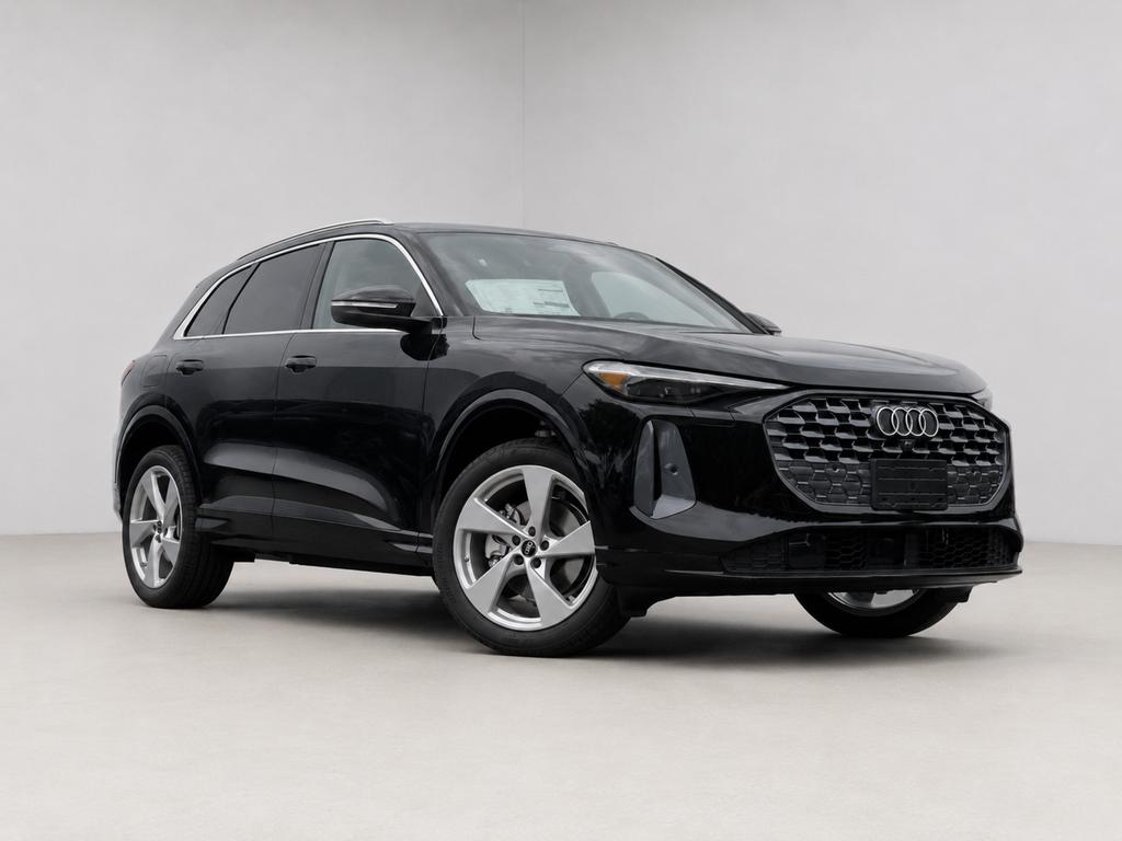2026 Audi Q5 Premium Plus quattro's photo
