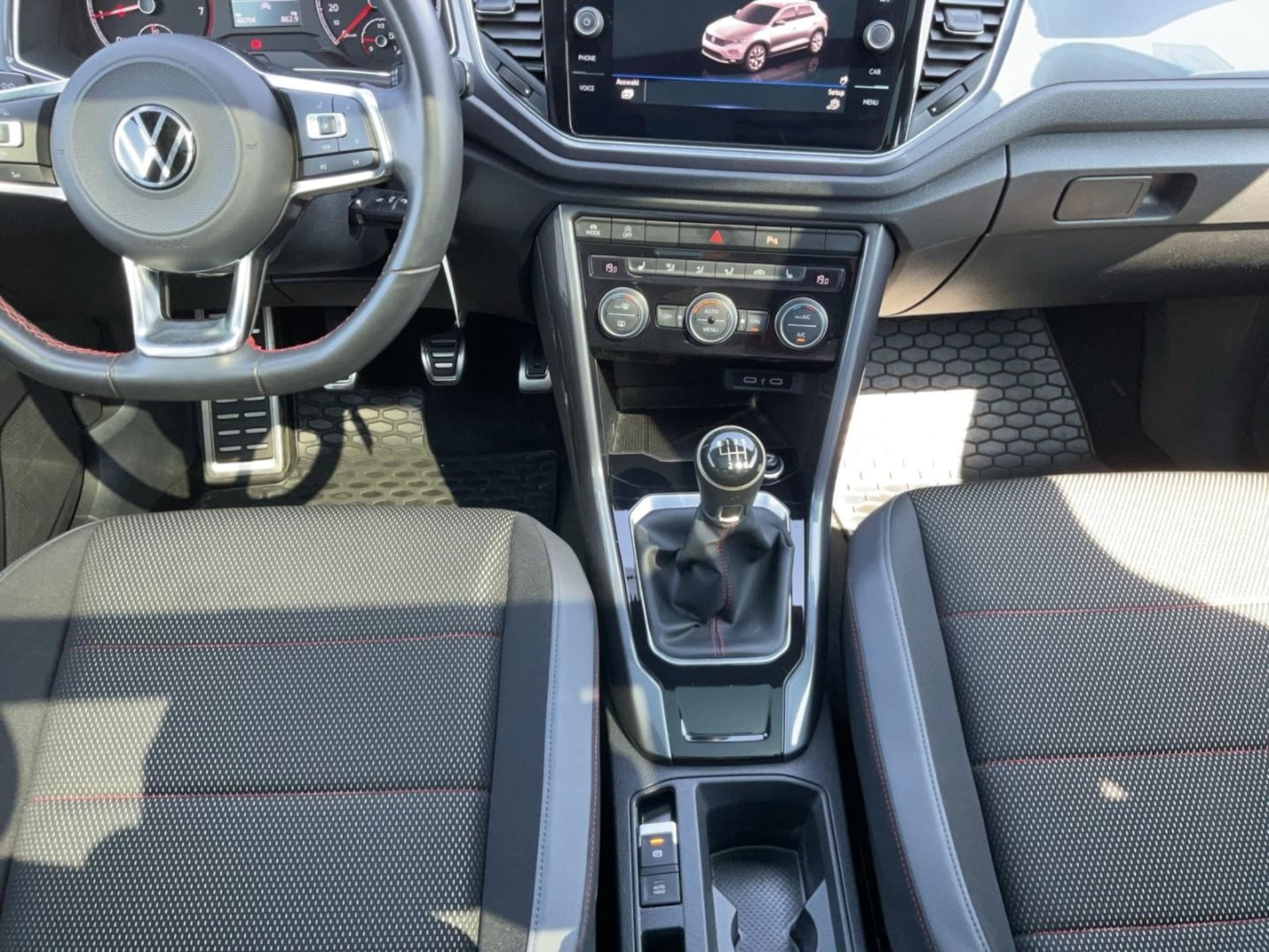 Volkswagen T-Roc Sport