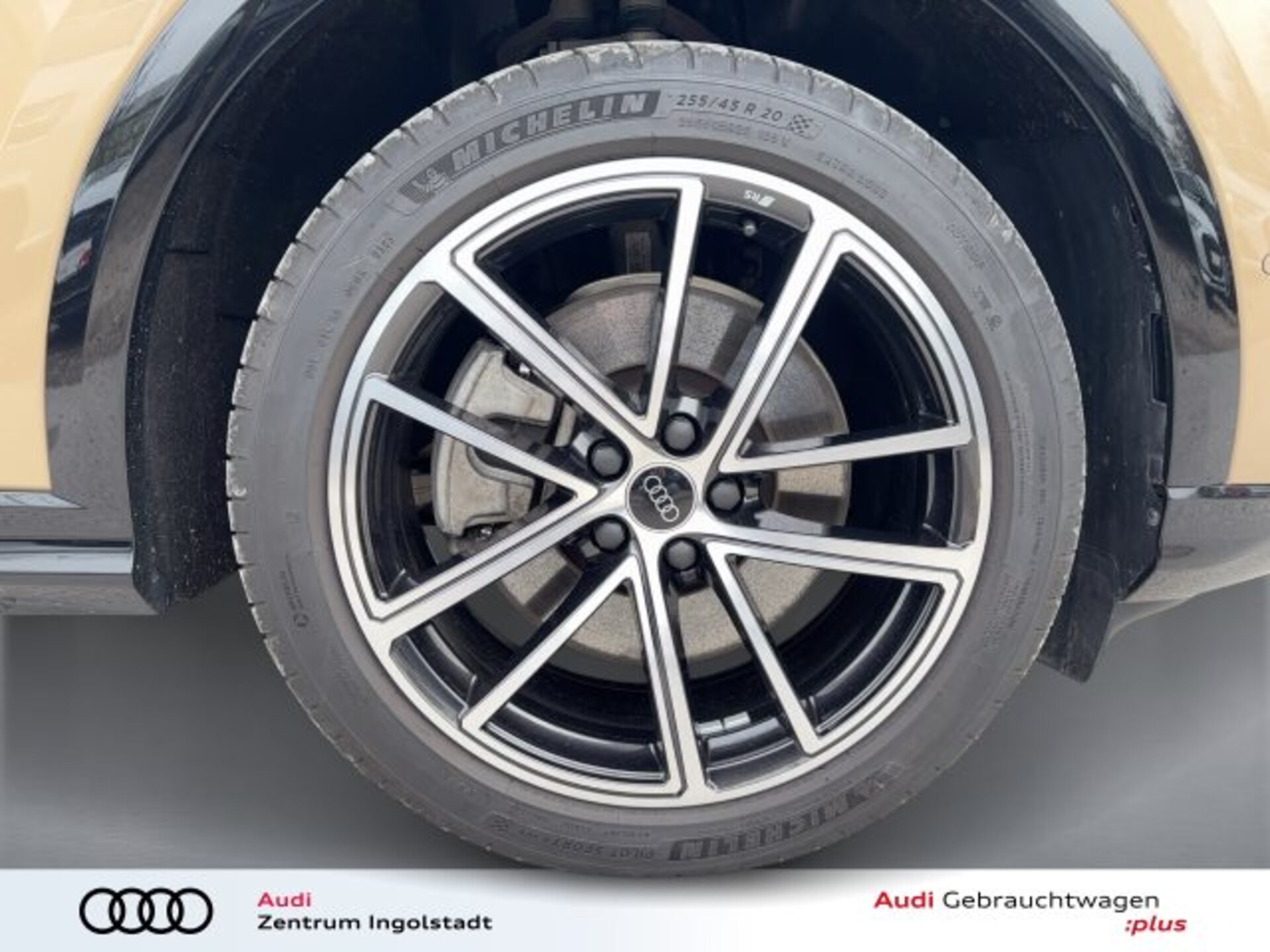 Audi Q5 Sportback edition one