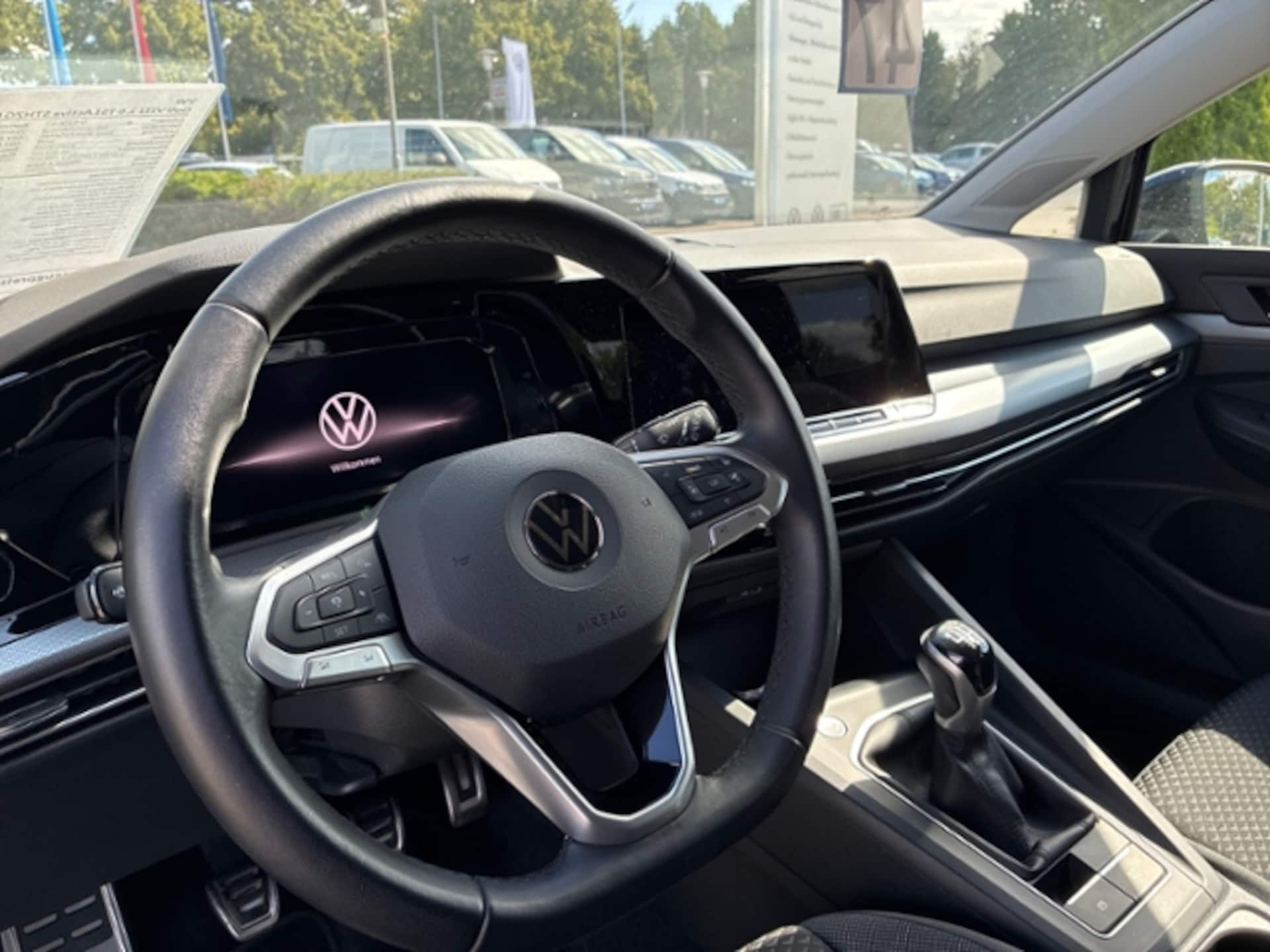 Volkswagen Golf Active