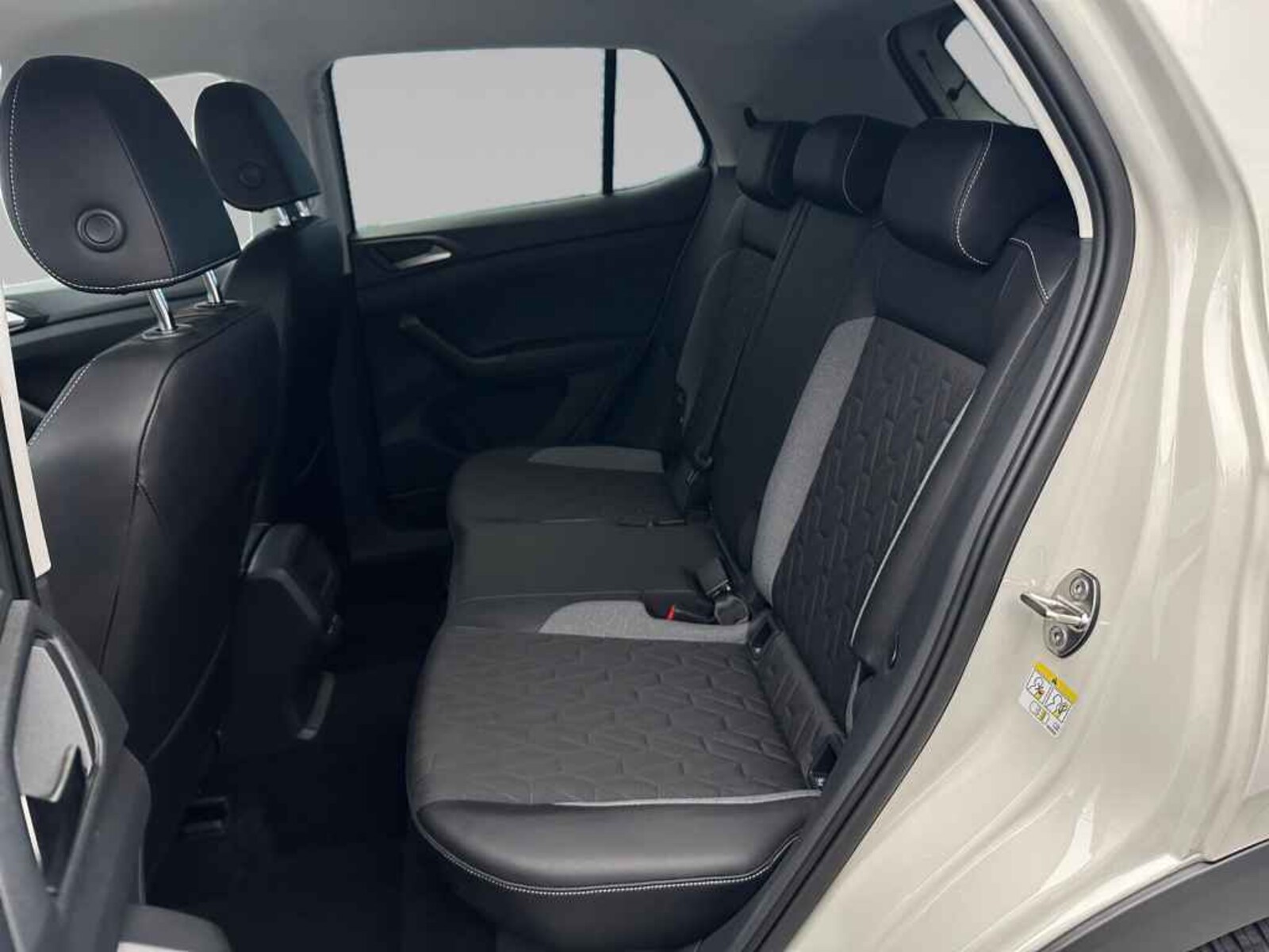 Volkswagen T-Cross – Bild 12