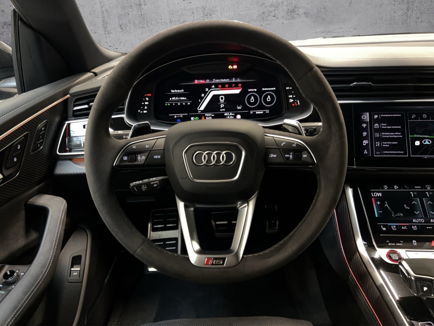 Bild über Audi RS Q8 SUV TFSI quattro 471 kW tiptronic - für weitere Informationen kontaktieren Sie den Audi Partner