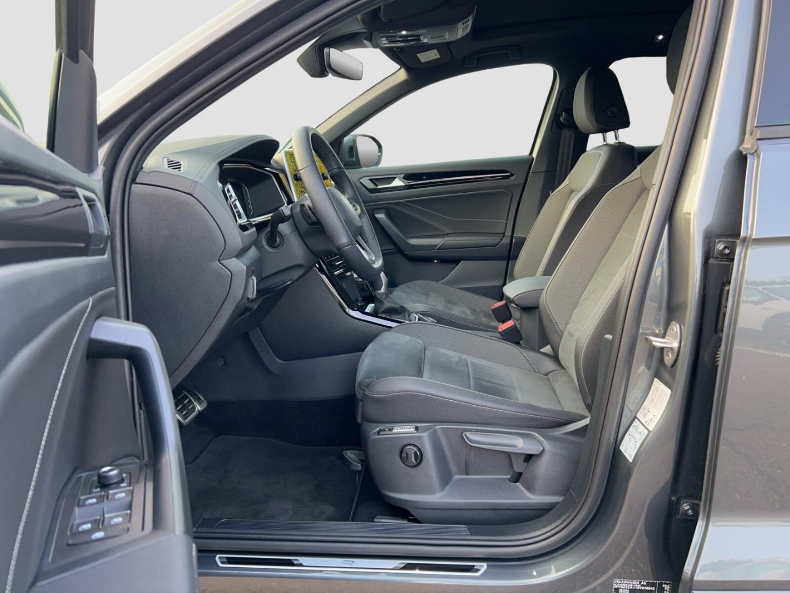 Volkswagen T-Roc – Bild 13