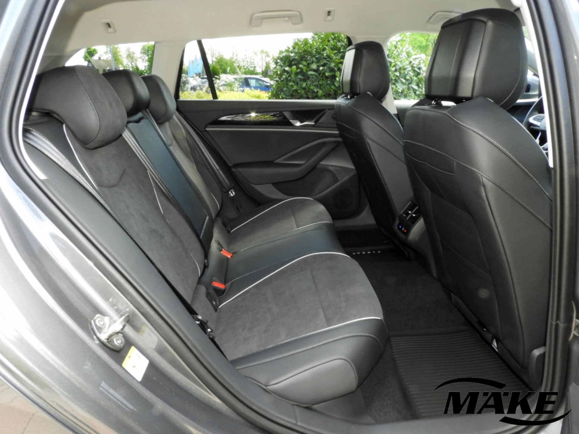 Volkswagen Passat Business