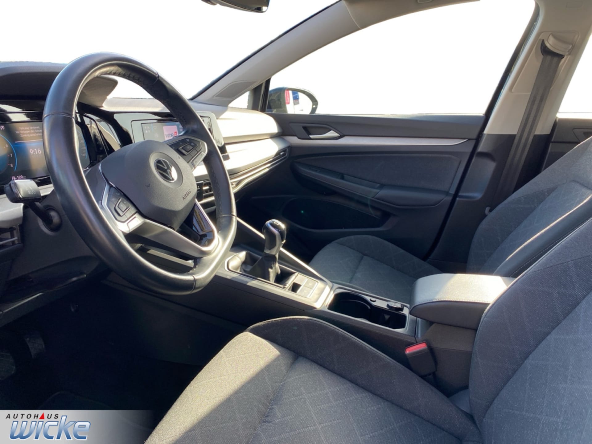 Volkswagen Golf Life