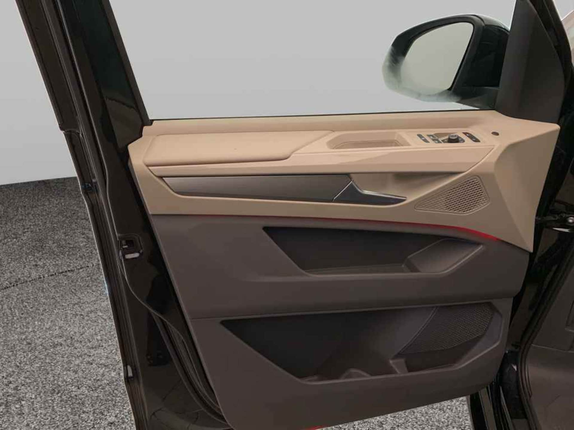 Volkswagen Multivan Style
